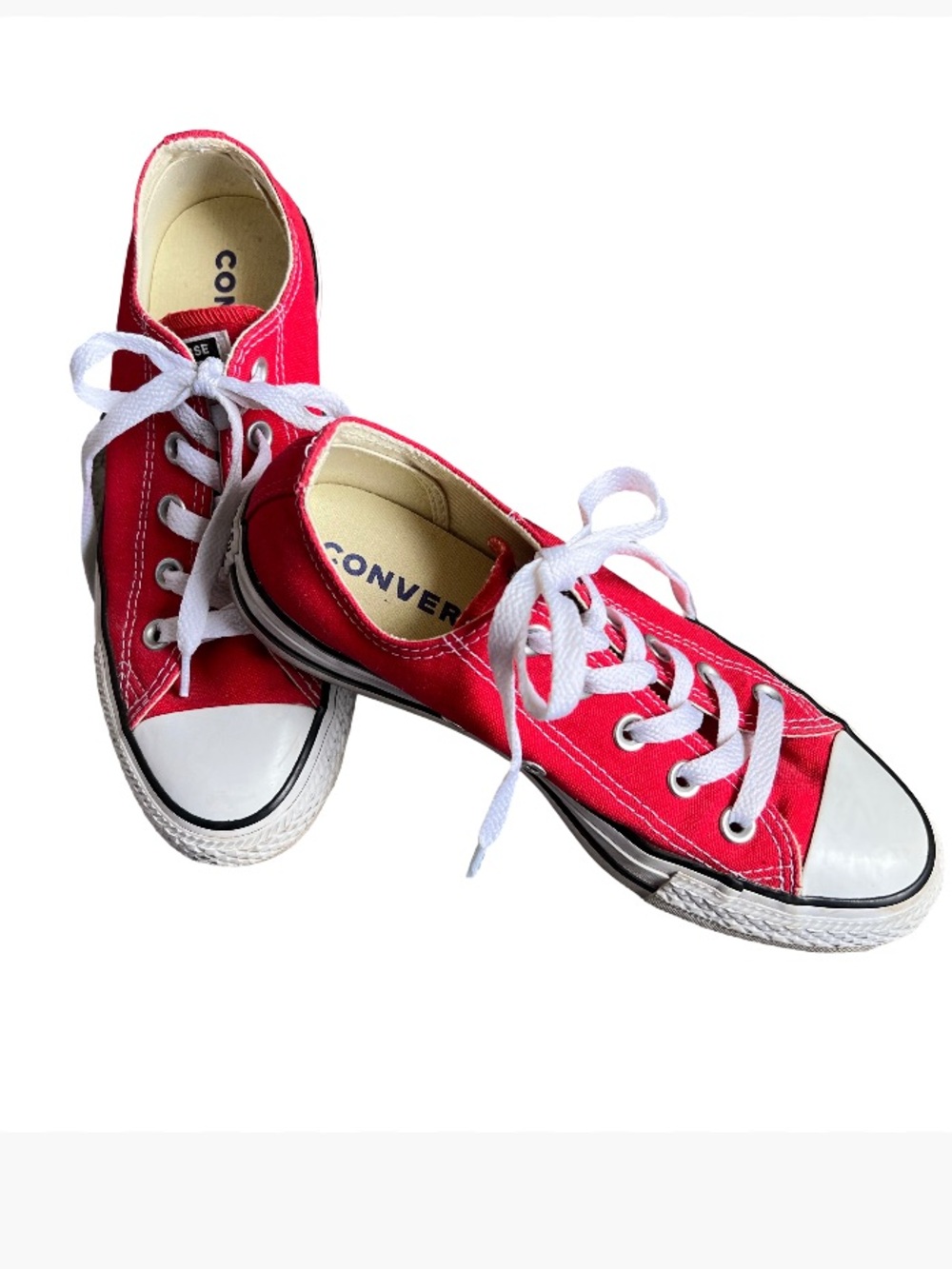 Converse All Stars Red Low-Top Canvas Sneakers with White Laces Womens 6 Men’s 4